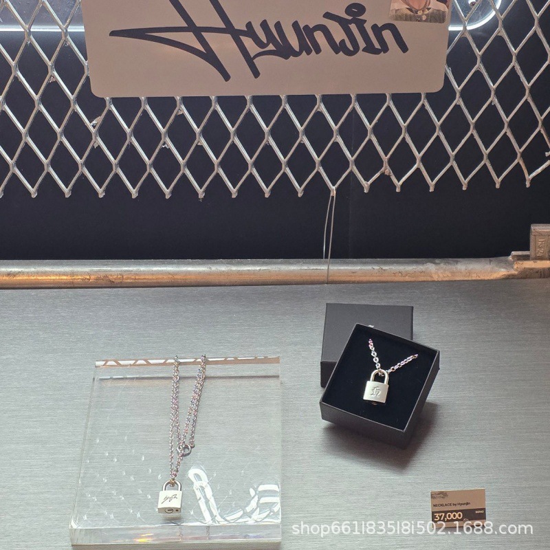 Kalung Kunci Logam Kreatif Yan - Men Accessories Necklace ulasan dan harga